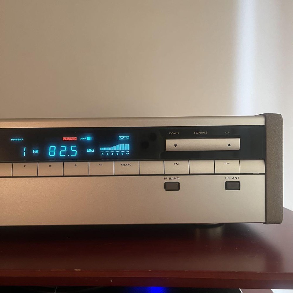 Marantz AM/FM tuner “ST-50”