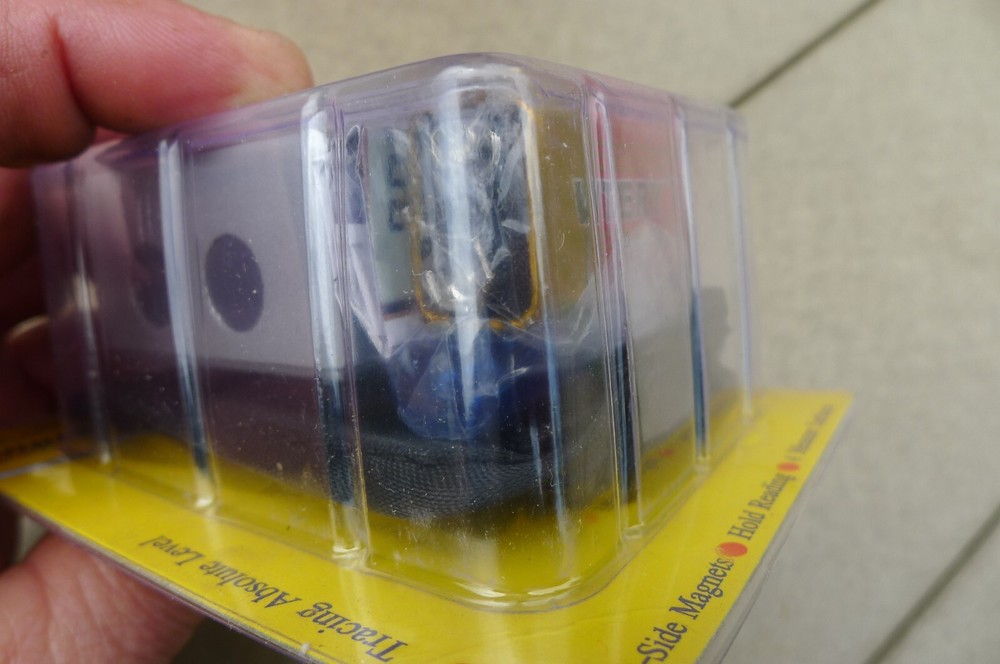 IGAGING ANGLE CUBE, DIGITAL LEVEL-BEVEL GAUGE