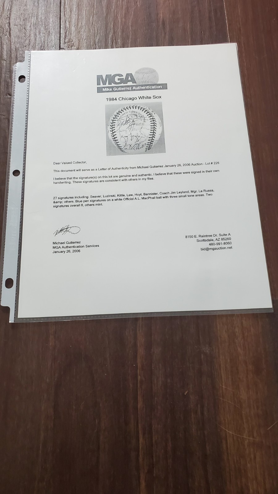 Tom Seaver Signed Baseball – Beckett - 1984 White Sox Team - Auto - 27 Sigs HOF