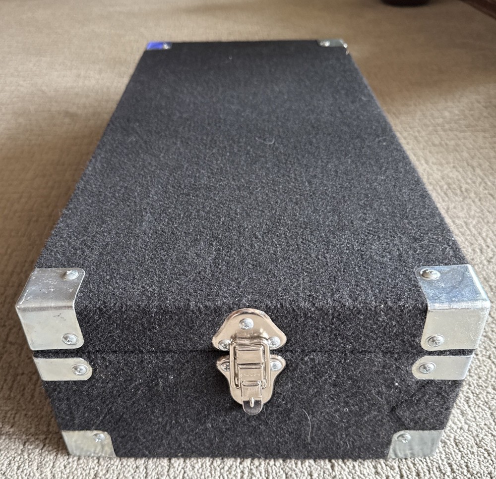 Grundorf CD Case DCV-112/BK Four Rows Excellent Condition