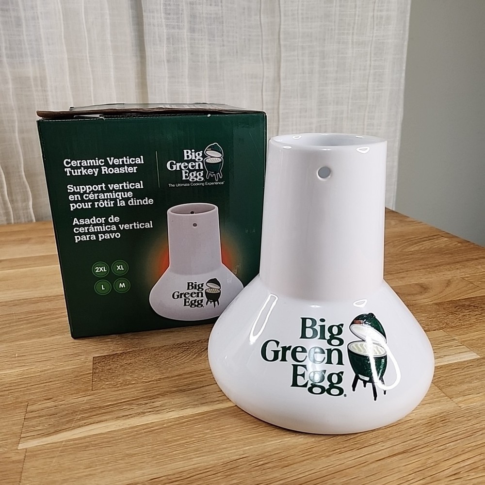 Big Green Egg Ceramic Vertical Turkey Roaster NEW OPEN BOX