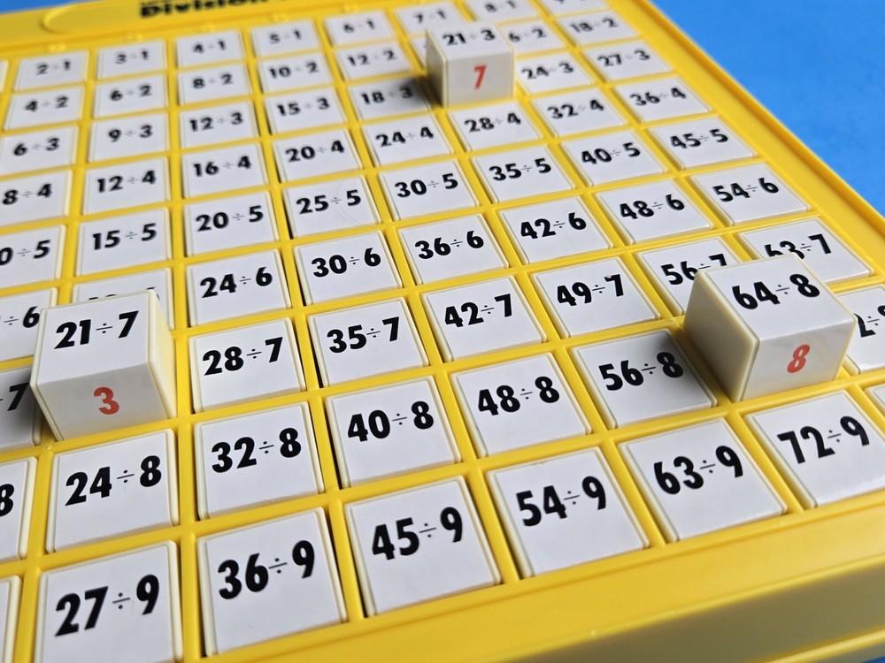 Lakeshore Division Machine Educational Easy Math Learning Aid Home School Table