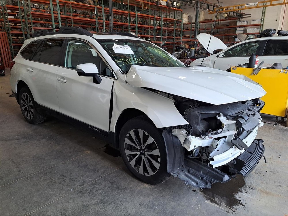 2016 Legacy Outback Camera/Projector Sku#4202559