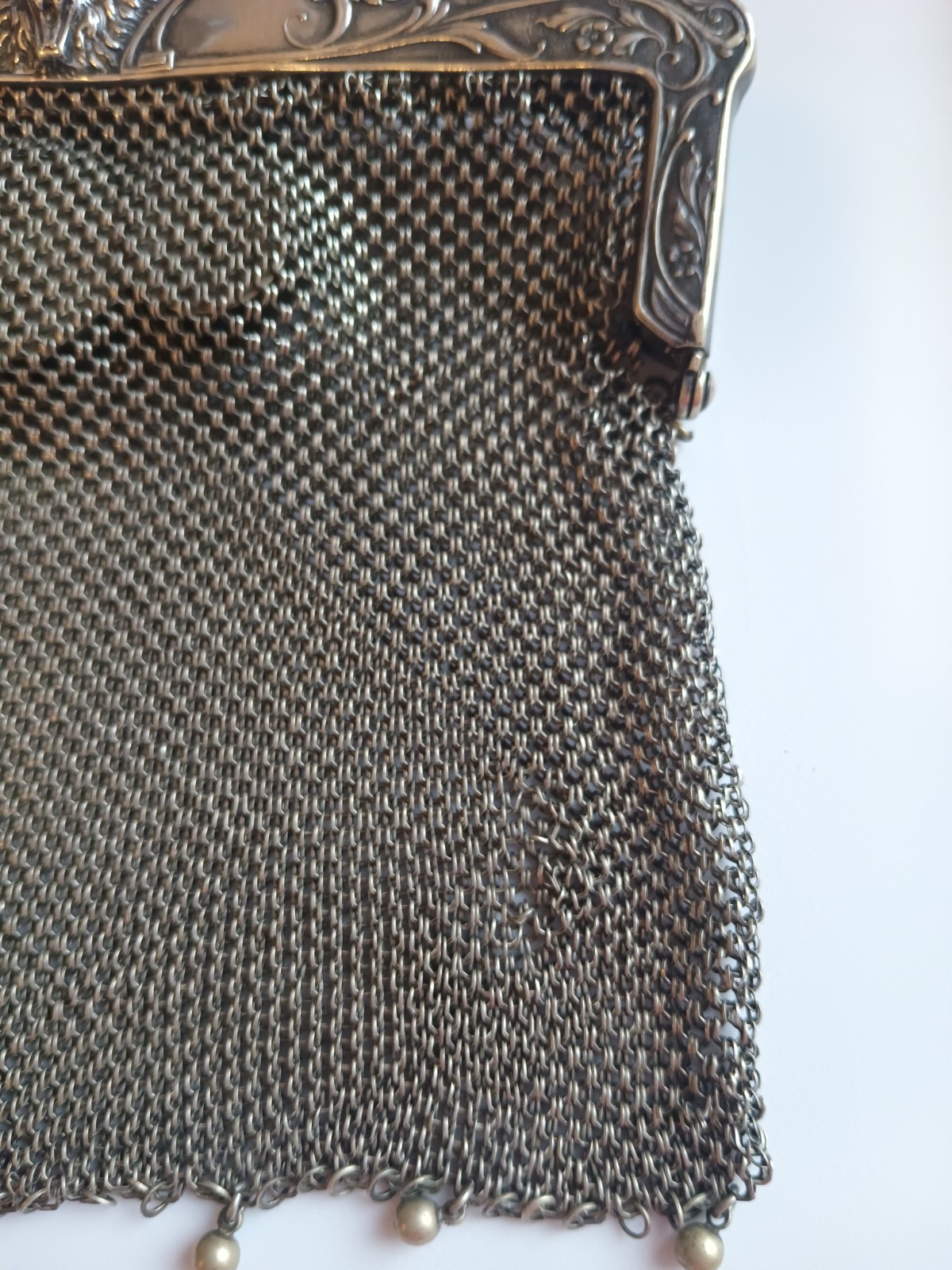 Antique Silver Plated Ornate Lion Mesh Hand Bag Purse W/ Change Holder