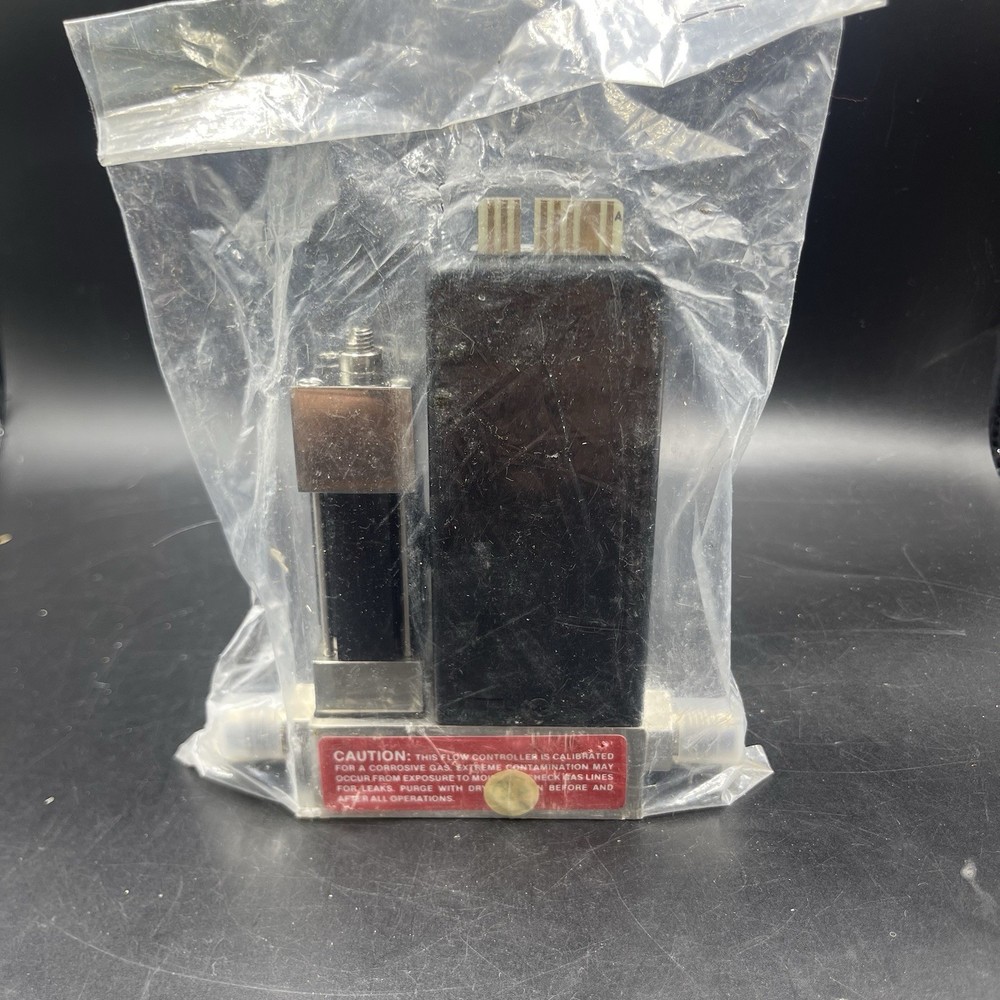 Unit Instruments UFC 1000 Mass Flow Controller See Pics Read Description