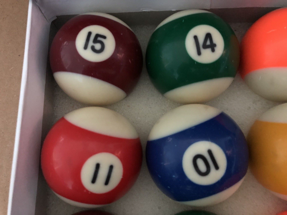 EPCO Pool Billiards Balls w/ Box (complete set)
