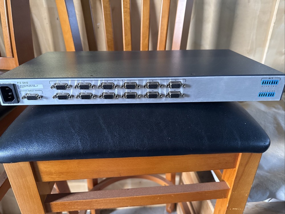 EXTRON P2DA12 Rack Mount VGA Distribution Amplifier