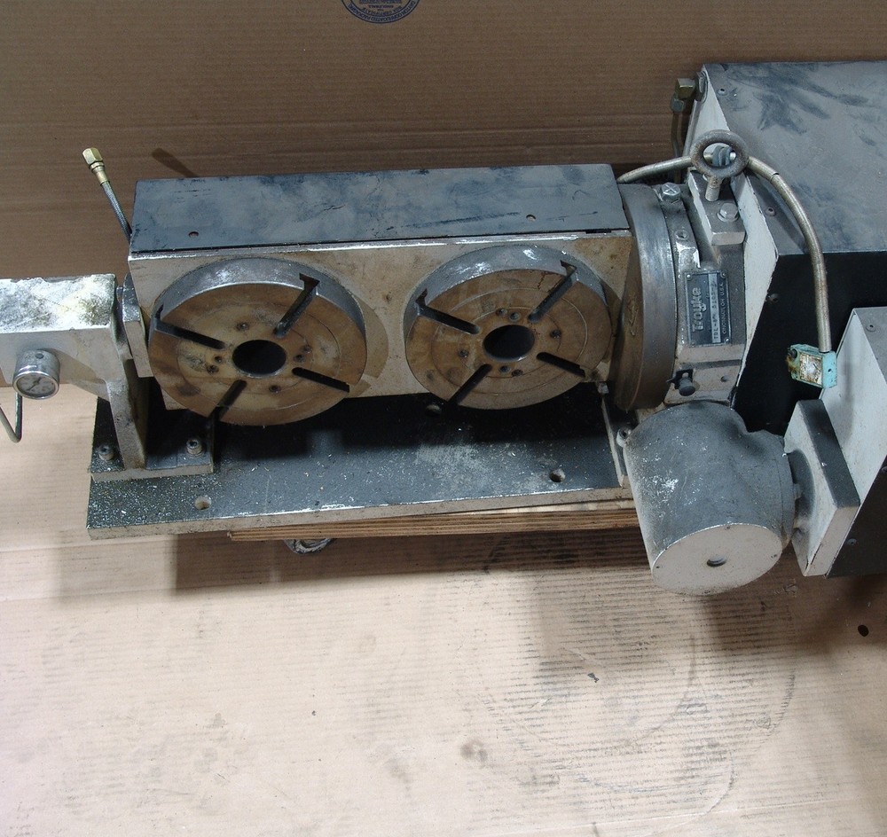 Dual CNC rotary tilting machine table carcass Troyke