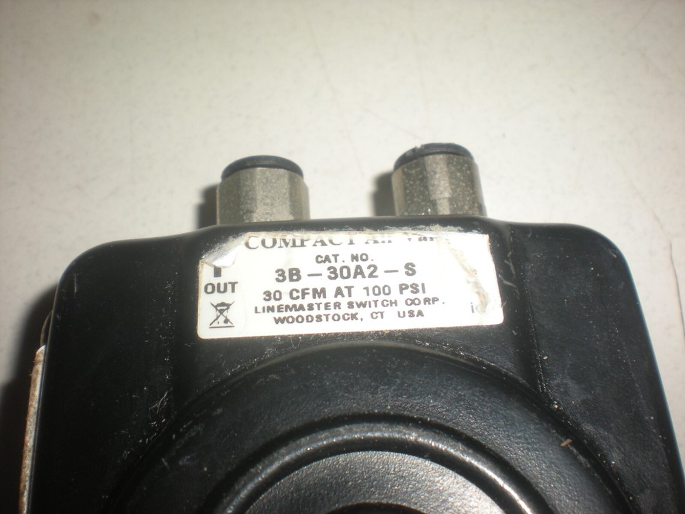 Compact Air 3B-30A2-S Pneumatic Foot Switch Valve