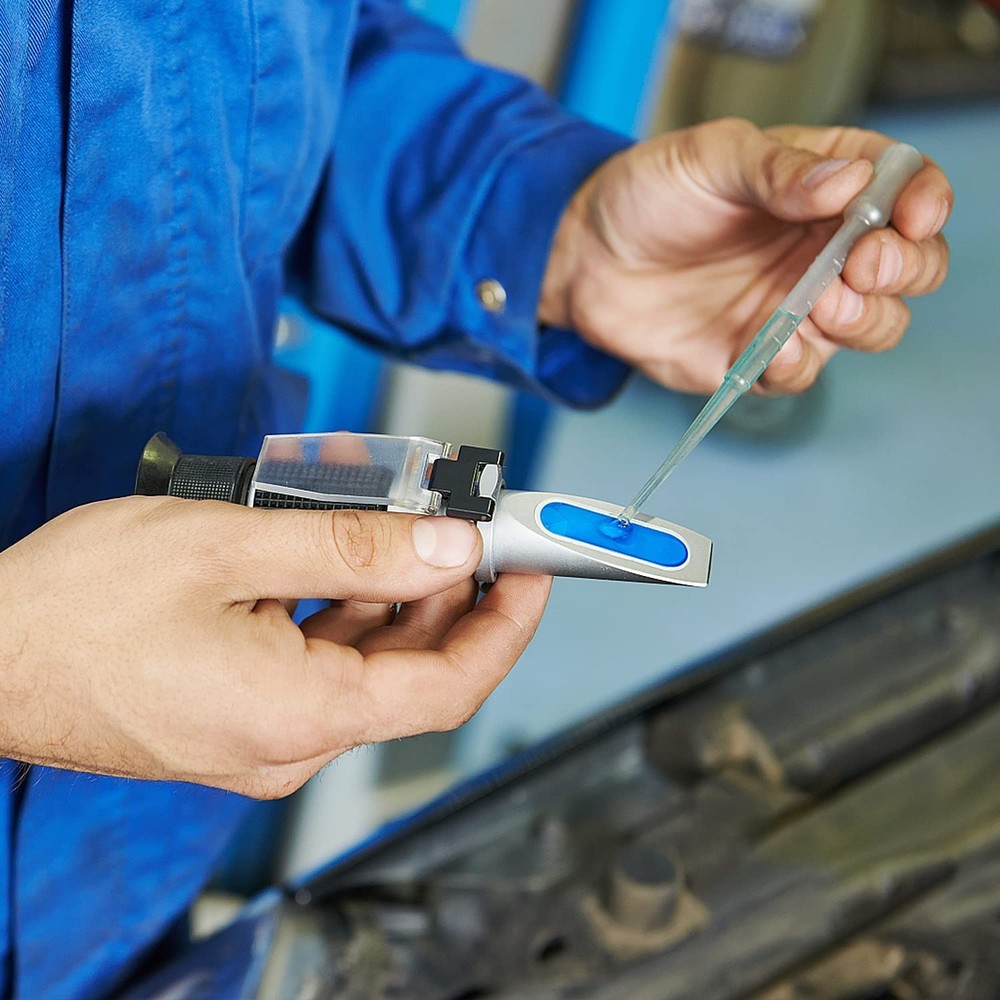 4-in-1 Antifreeze Refractometer with Digital Display for Precise Fluid Testing