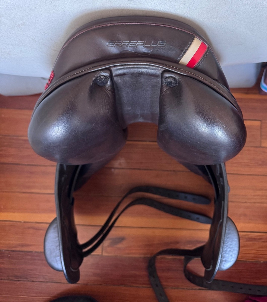 18" Erreplus EM Monoflap Saddle - 2021 - WOOL FLOCKED & Fully Adjustable!