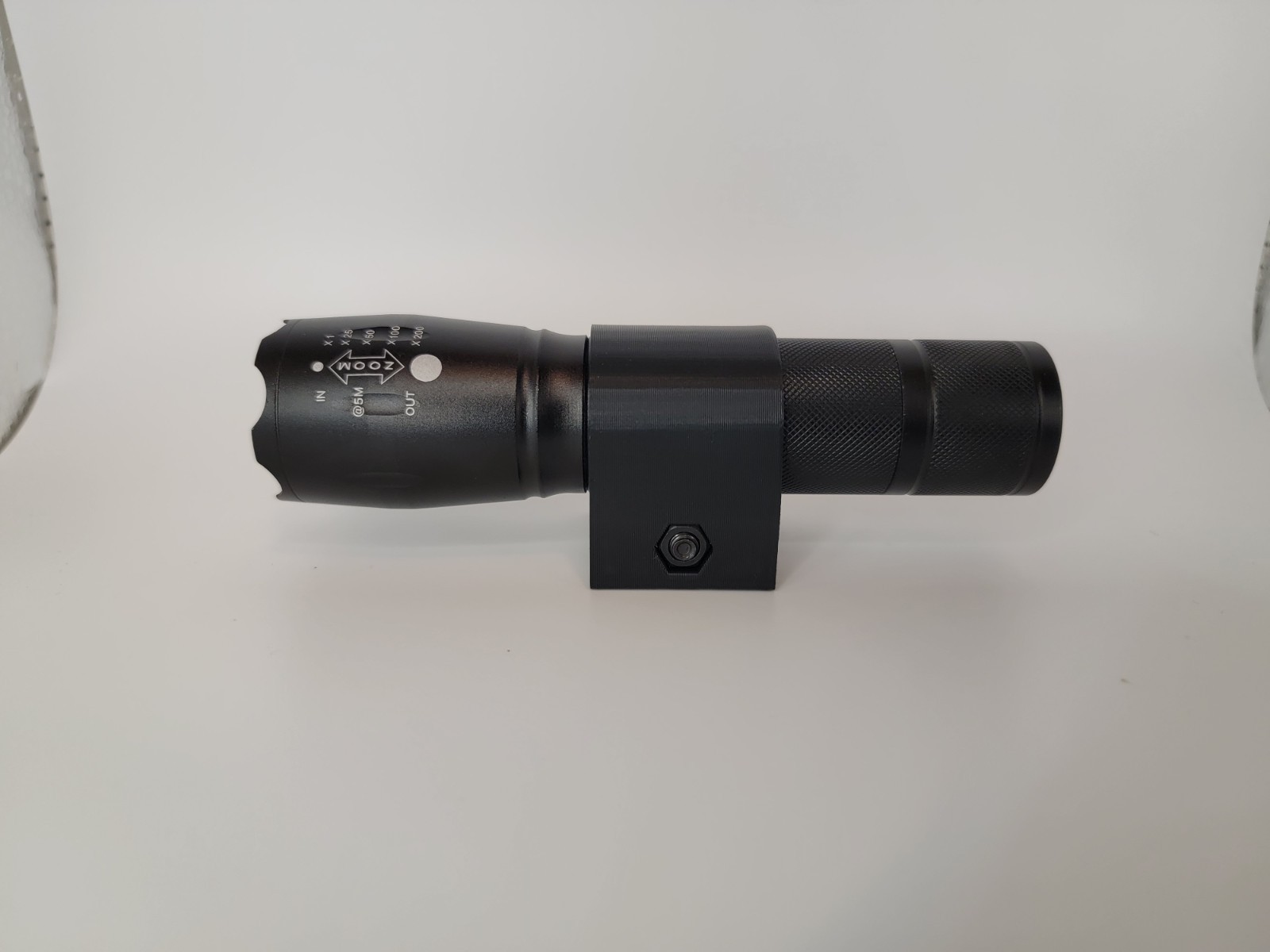 Tactical Flashlight For Shotgun - Rifle - Picatinny Mount - 2000 LUMEN