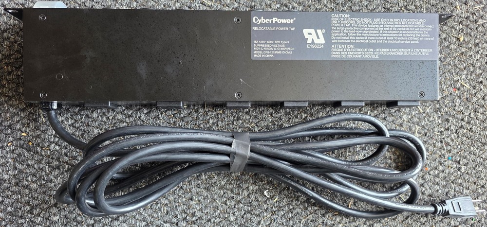 CyberPower CPS-1215RM Rackmount - Black