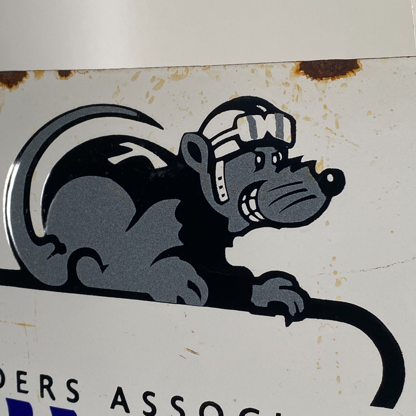 Triumph Enamel Sign - 40x30cm (15.7x11.8") - Retro Motorcycle Dealership Signage