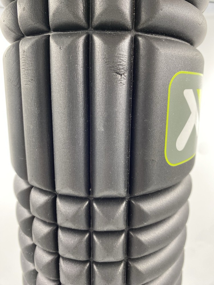 Trigger Point Grid 2.0 Foam Roller Black 26" Long Scuffs