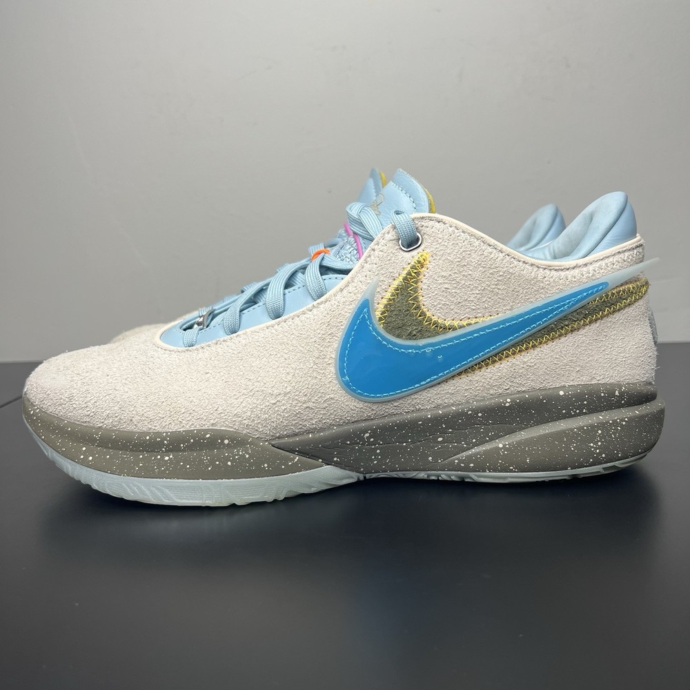 Size 11 - Nike UNKNWN x LeBron 20 Message in a Bottle