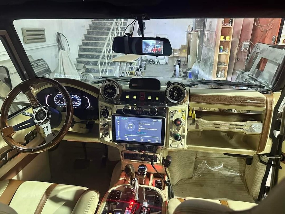 LAND ROVER DEFENDER DIGITAL DASHBOARD