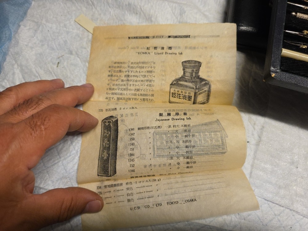 VINTAGE KENT DRAFTING SET COMPLETE IN PRESENTATION CASE