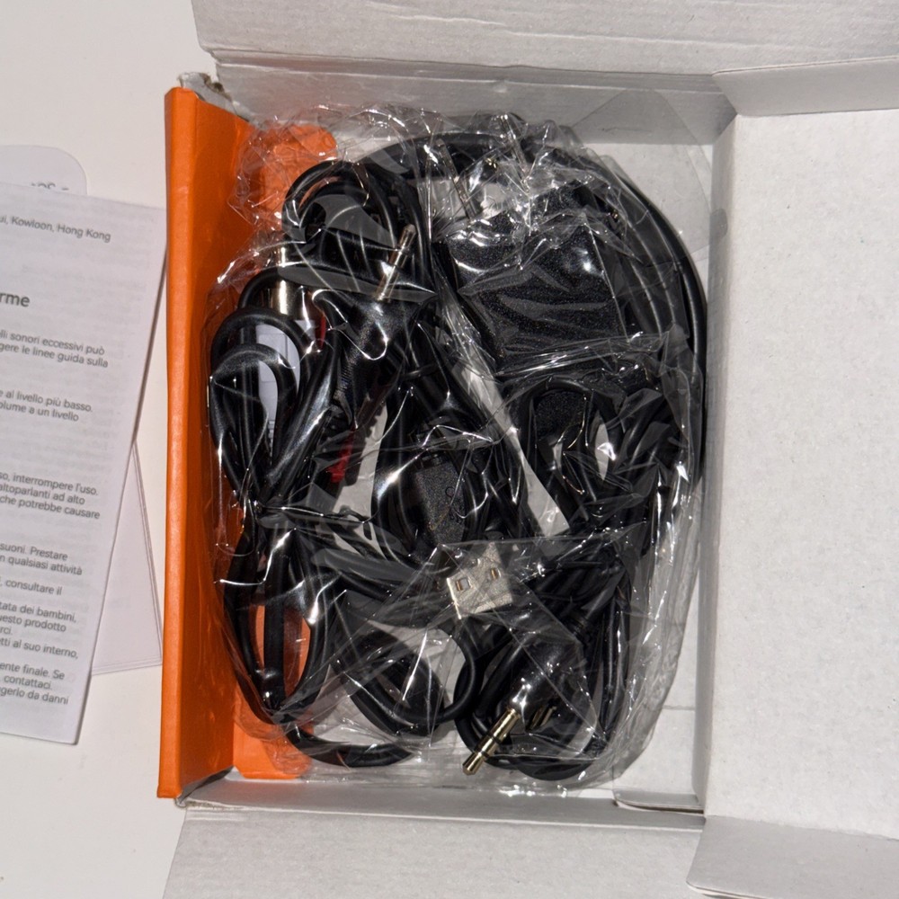 1Mii B03S Bluetooth 5.3 Transmitter/Receiver for TV, PC, Old Stereo, Etc