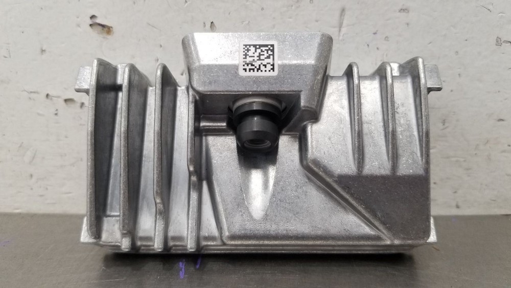25 CHEVY SILVERADO 1500 FRONT FACING CAMERA WINDSHIELD MOUNTED 85011462