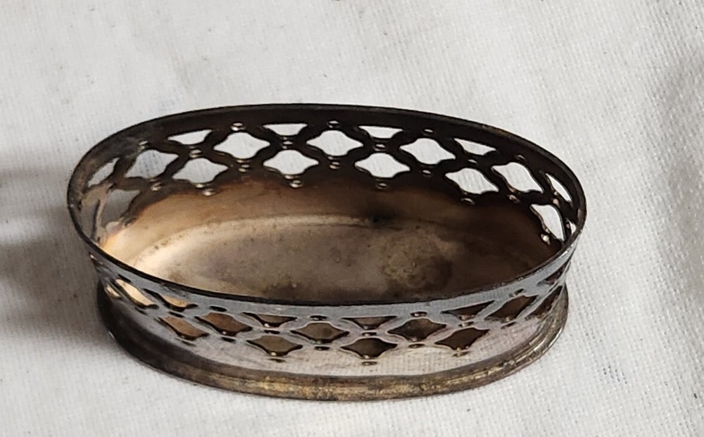 Denmark 616 Silver Latice Top Oval Holder