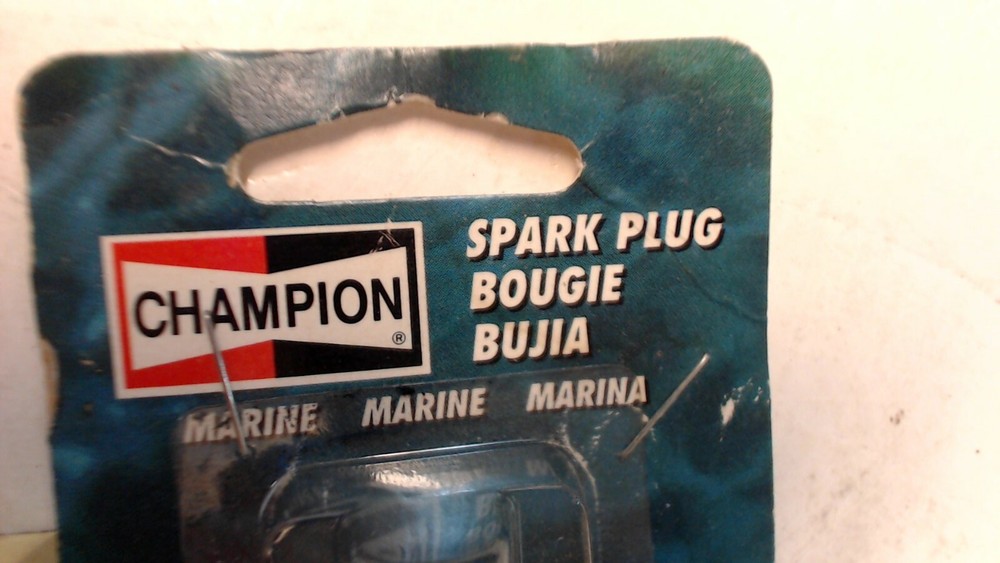 Champion QL86C Spark Plug