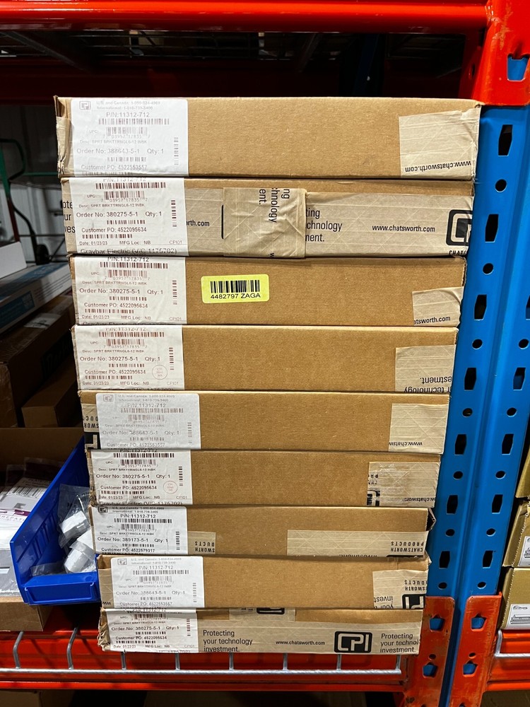 Triangular Support Bracket, Black