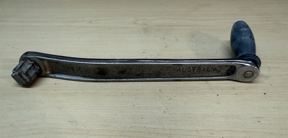Barlow 10" Locking Chrome Winch Handle Used