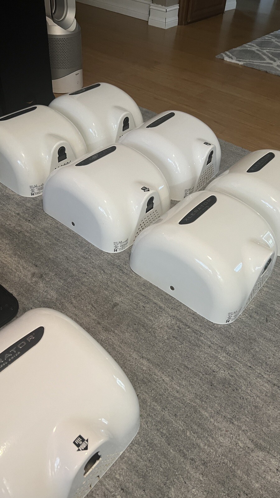 XLERATOR HAND DRYER XL-W NO TOUCH WALL MOUNT BATHROOM EXCEL XL C BW WHITE METAL