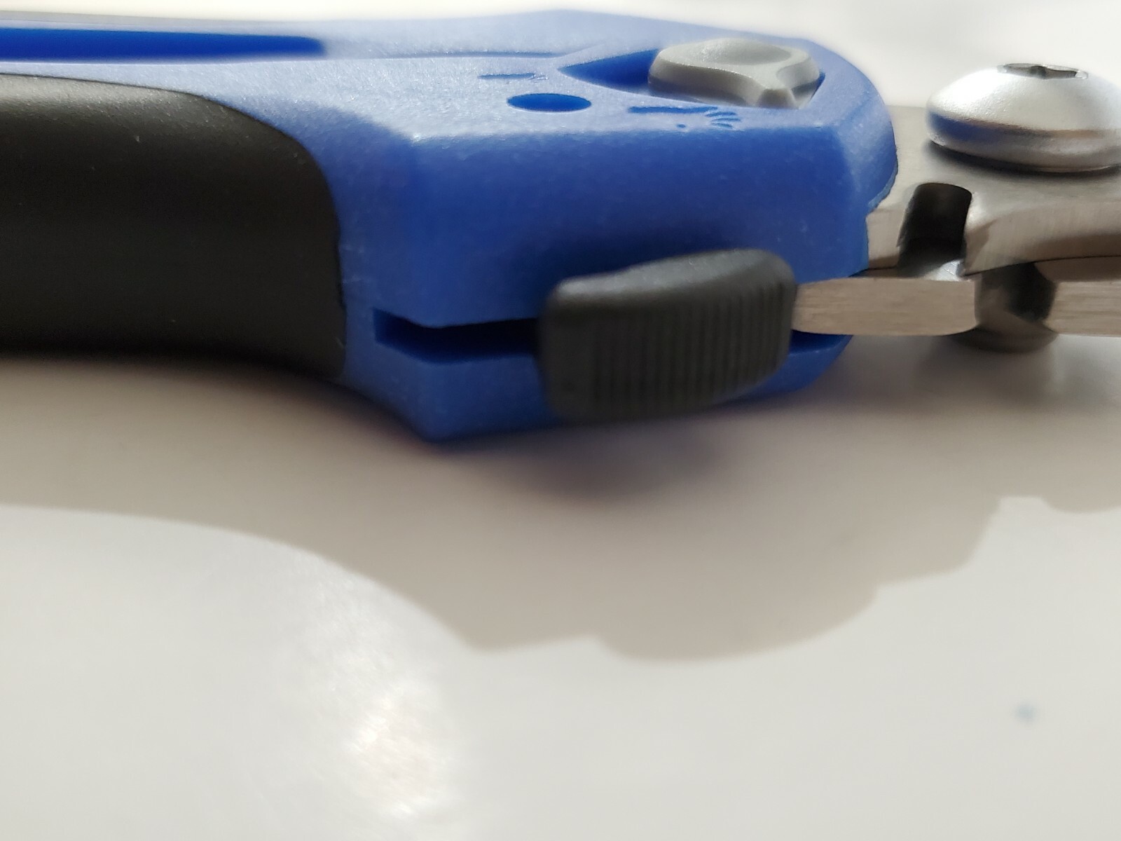 New Blue Point by Snap on Tools Heavy Duty shears scissors Angled NEW!!!!!!!!!!!