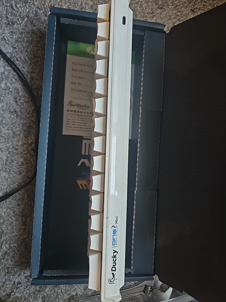 Ducky One 2 Mini(White ) - Cherry MX