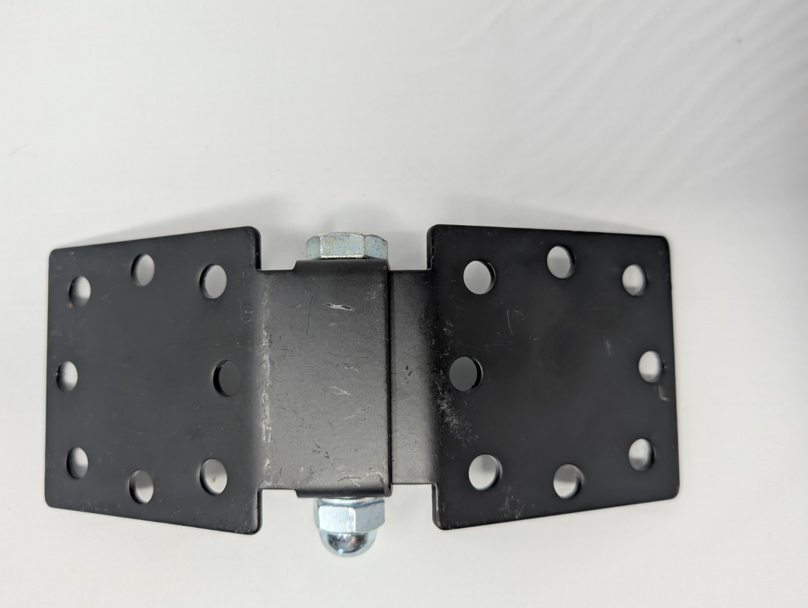 Santa Cruz Model SC-9302 – Mounting Hinge - New