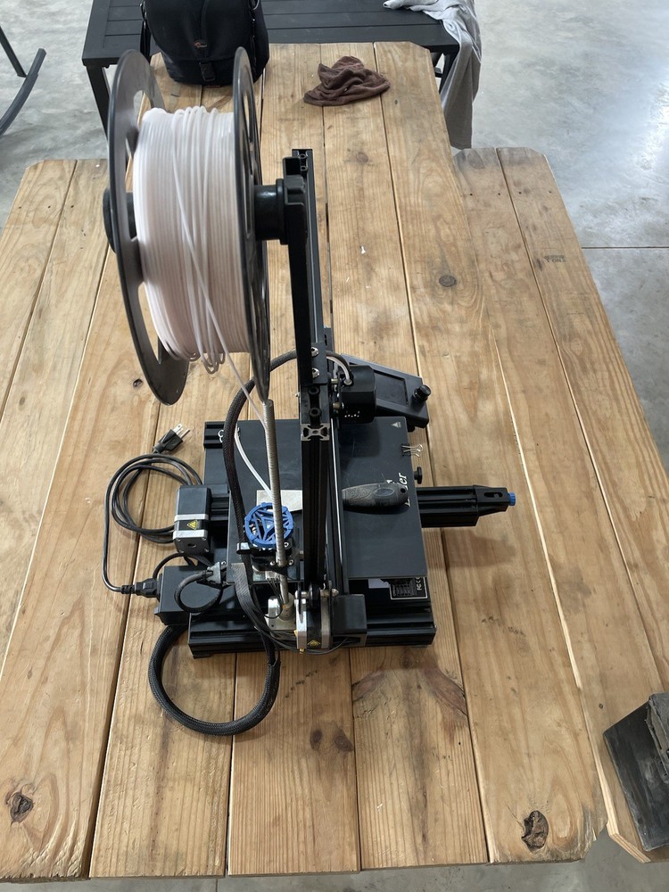 Ender 3 V2 3D Printer