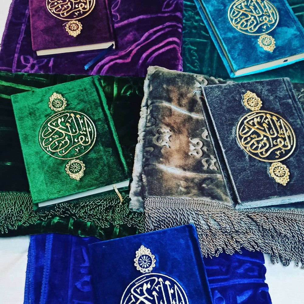 Quran With Prayer Mat