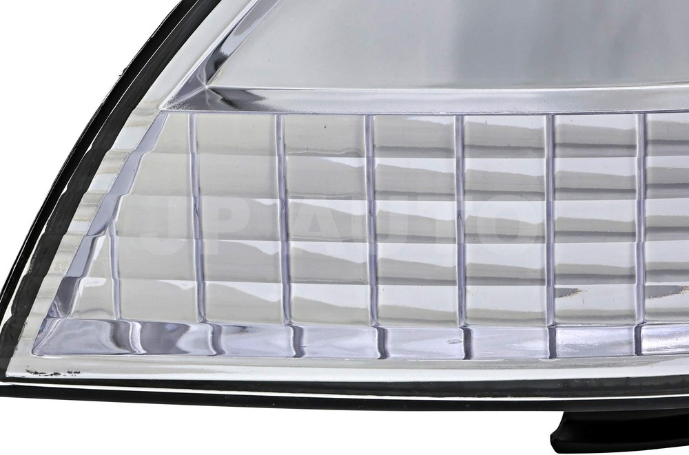 For 2001 Lexus IS300 Tail Light Set Driver and Passenger Side