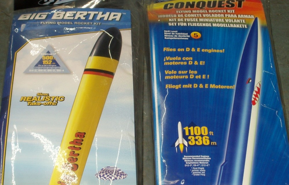 Conquest & Big Bertha Flying Model Rocket Kits Estes