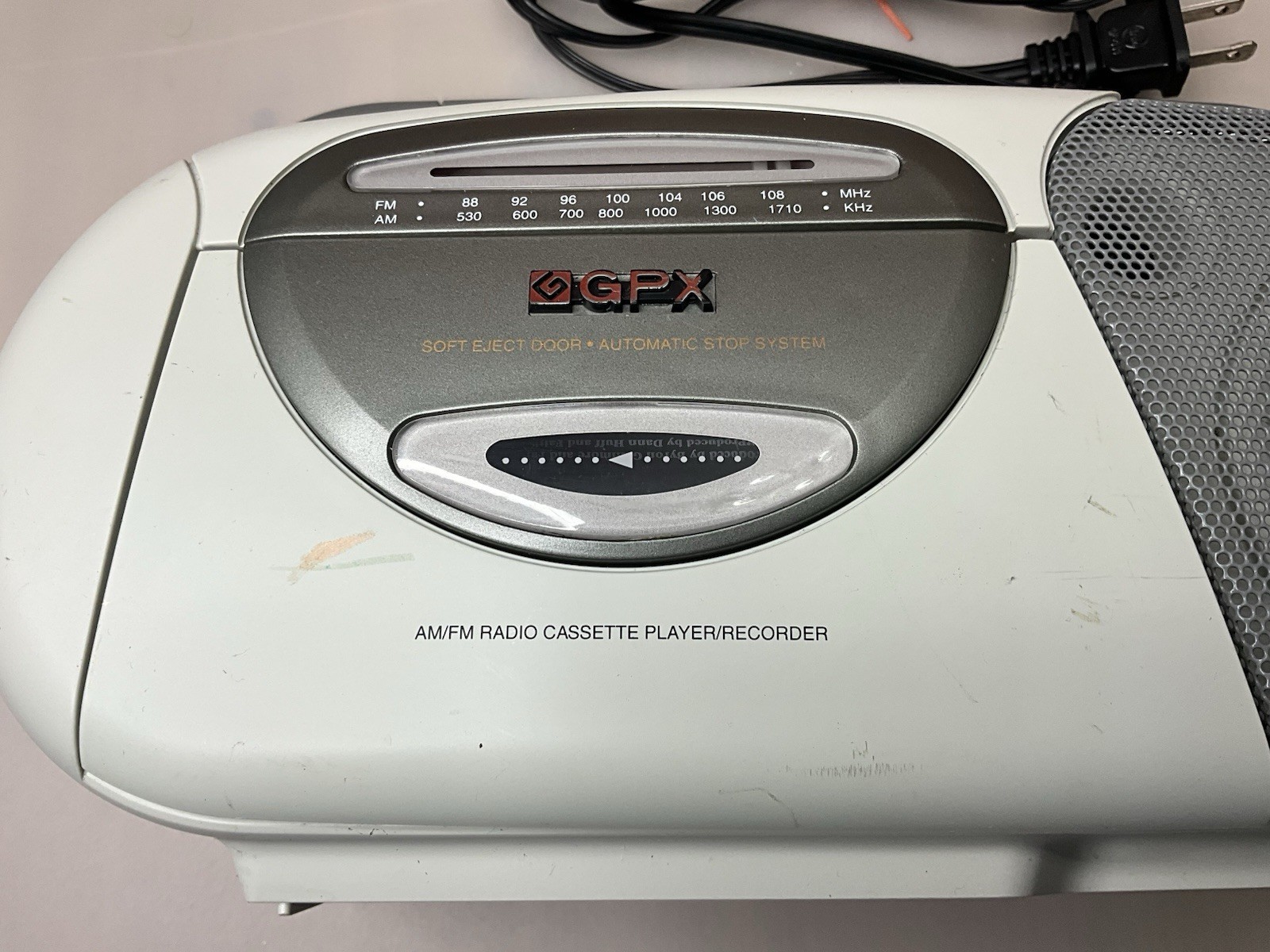 GPX AM/FM Radio Cassette Player Recorder Boombox AC/Battery Tested Worksn