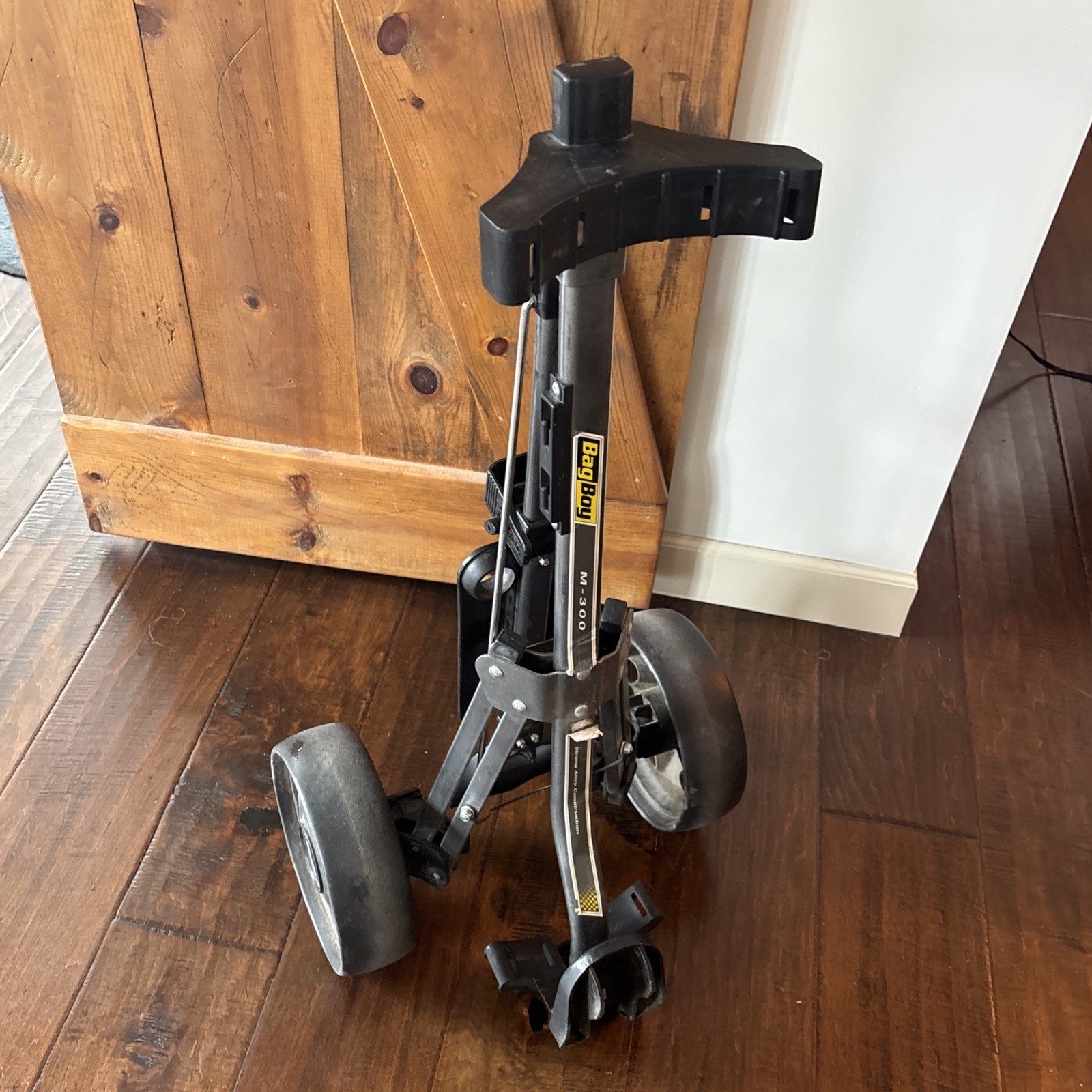 Bagboy Golf Bag Cart Push Pull Cart Model M-300 Collapsible Storage Very Good