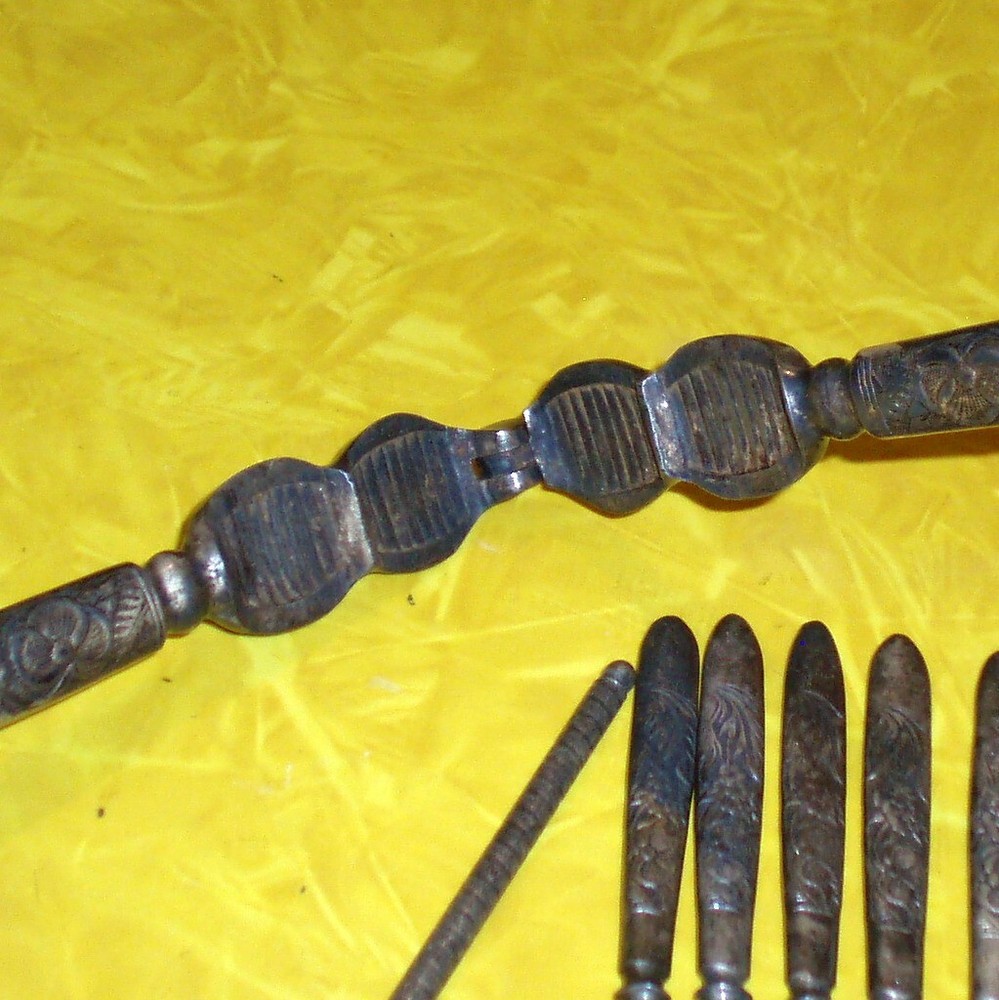 ANTIQUE VICTORIAN ROGER BROS SILVER PLATE NUTCRACKER PICK SET NUT CRACKERS