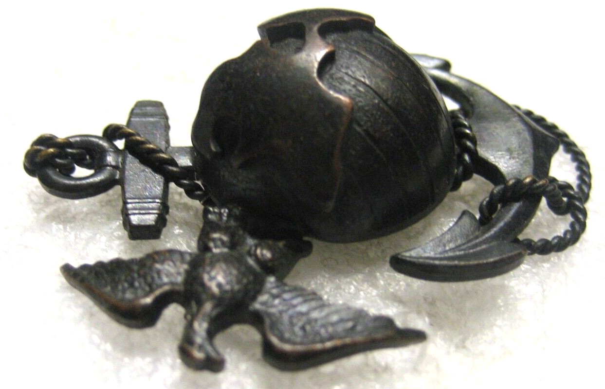 U.S. Marine Corps Officer's Cap Badge 1937 year,pre ww2