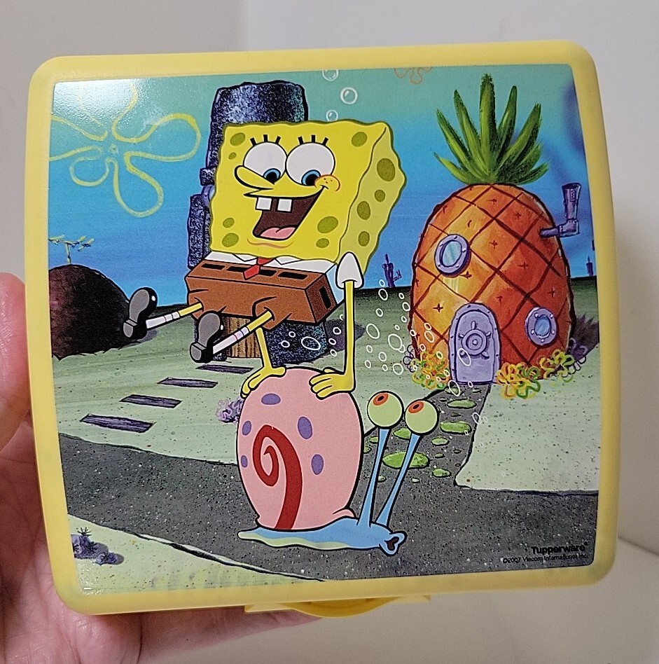 2007 Spongebob Squarepants Tupperware Sandwich Snack Container Box EUC