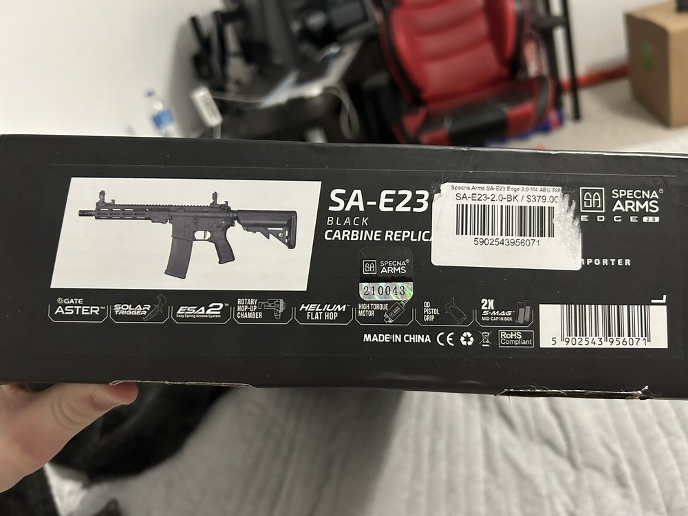 airsoft gun