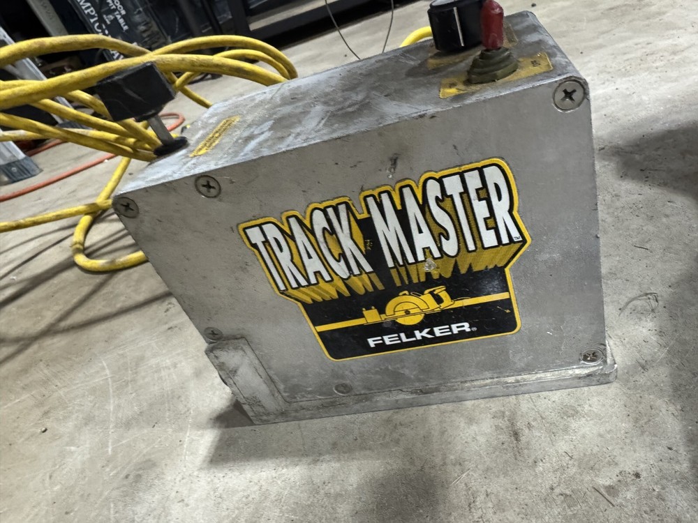 Felker Track master unit w/ suction cups