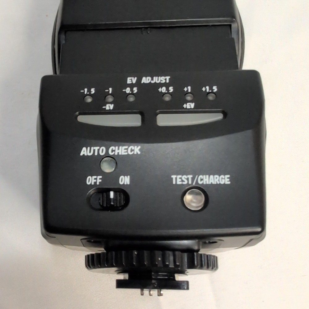 Sunpak DigiFlash 2800 Flash Unit for Nikon DSLR Camera Tested