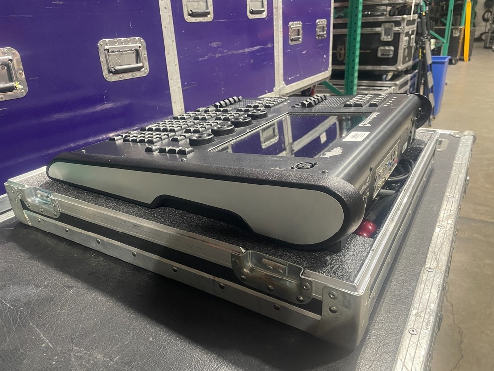 HES Hedgehog 4 Lighting Console – 4X Software Upgrade Installed – w/ Road Case