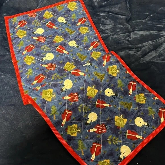 Reversible Christmas Table Runner