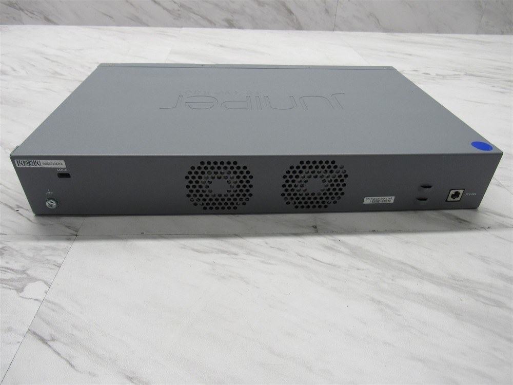 Juniper Networks SRX320Mountable Security Services Gateway Appliance + AC & MPIM