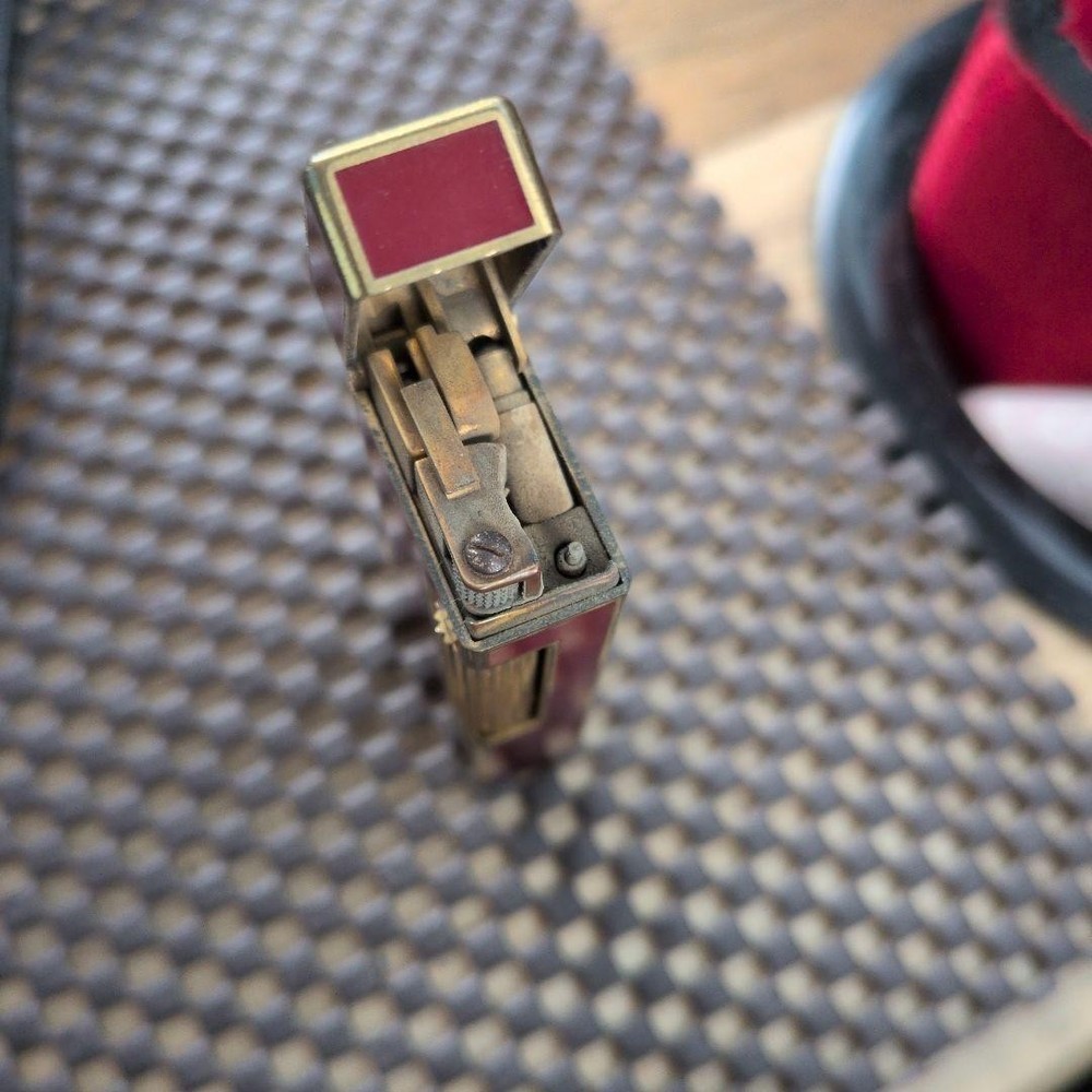 Dunhill Rollagas lighter Bordeaux Gold without box