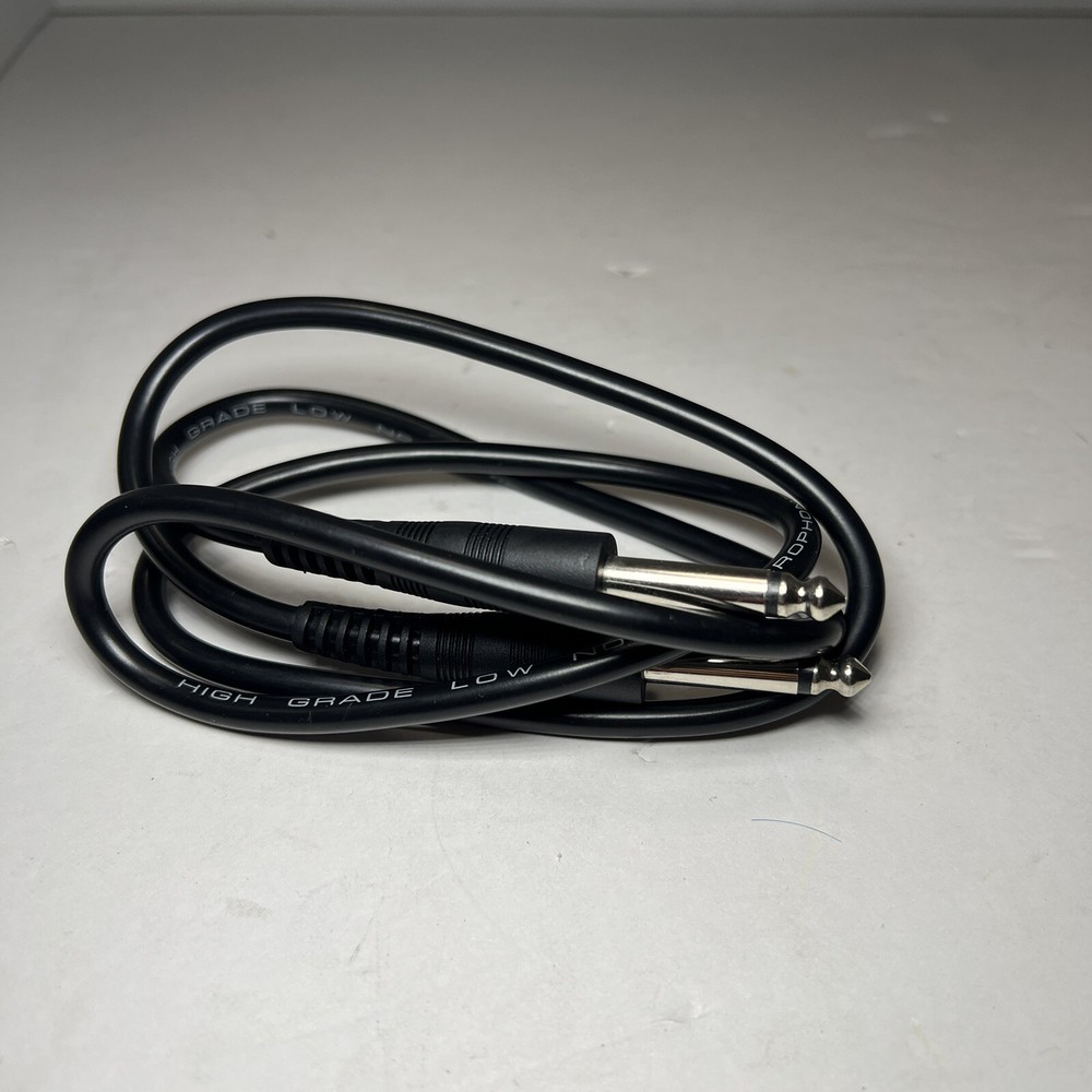 Audio2000’s Wireless Microphone and Lavalier Microphone Preowned Working