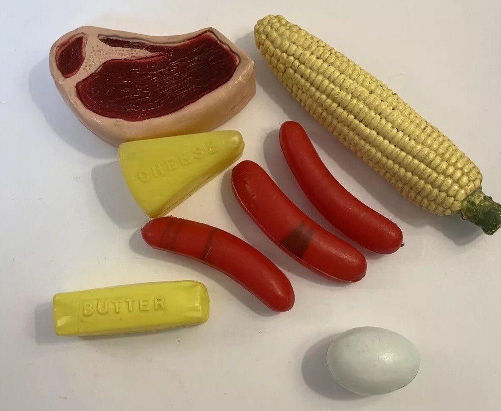 Children’s Plastic Play Food Set (8 Pieces)
